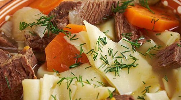 Rekor için beş parmak yemeği ve at sucuğu hazırlandı