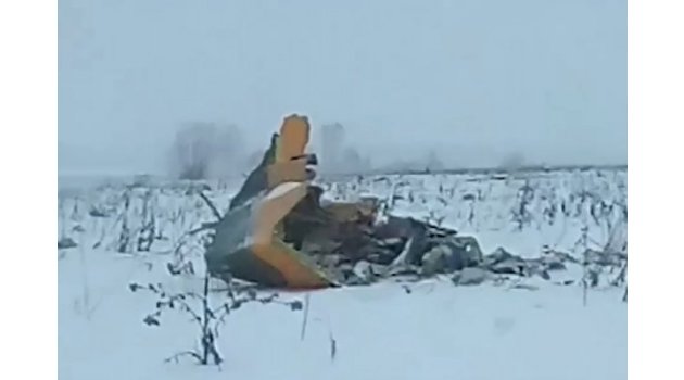 Rusya'da yolcu uçağı düştü