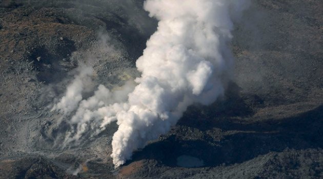 Suskun yanardağ 250 yıl sonra patladı