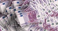 ECB tahvil alımlarını yarı yarıya azaltacak