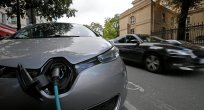 Elektrikli otomobiller petrolü 10 dolara indirebilir