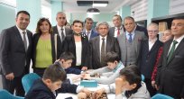 Görme engelli çocuklara satranç sınıfları