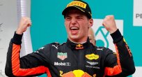 Verstappen kazandı, Hamilton arayı açtı