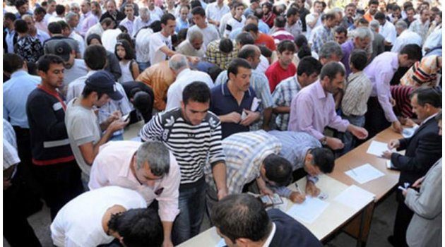 'TÜİK'in işsizlik verileri Başbakan'ı yalanlıyor'