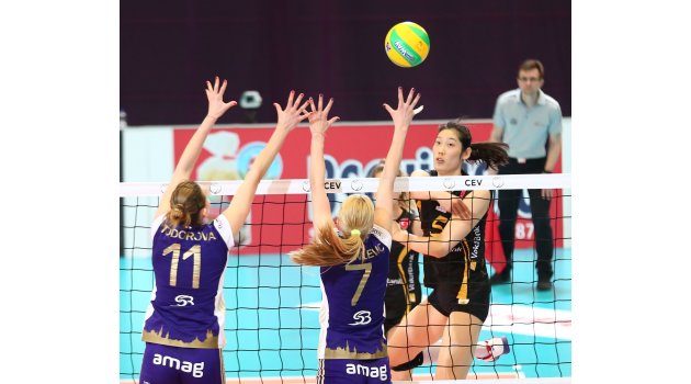VAKIFBANK DÖRTLÜ FİNAL KAPISINI ARALADI