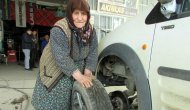 Vesile nine, eşini kaybetti; çalışma azmini kaybetmedi
