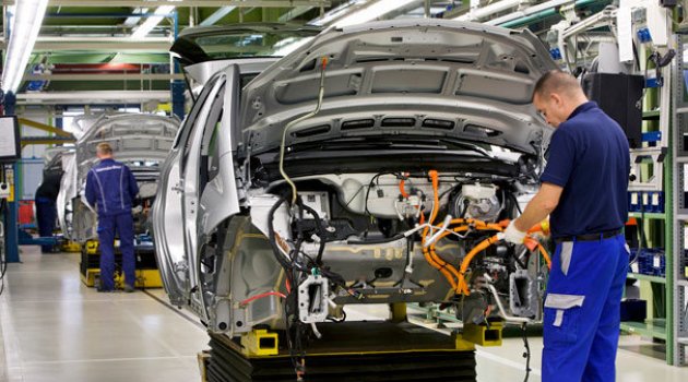Yılın ilk dört ayında otomotiv üretimi yüzde 2 azaldı